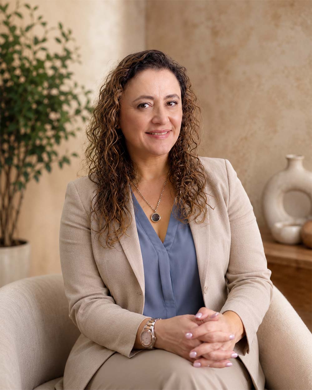 Silvia Martínez, psicóloga clínica, en su consultorio en Zona 10, Guatemala